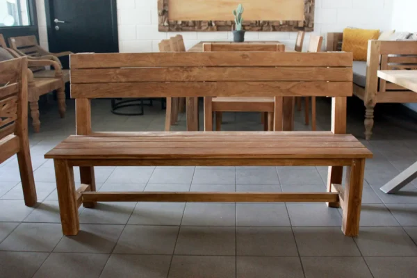 Sturdy teak garden bench with backrest in brushed old teak. Solid construction - furniture shop TEAK2.