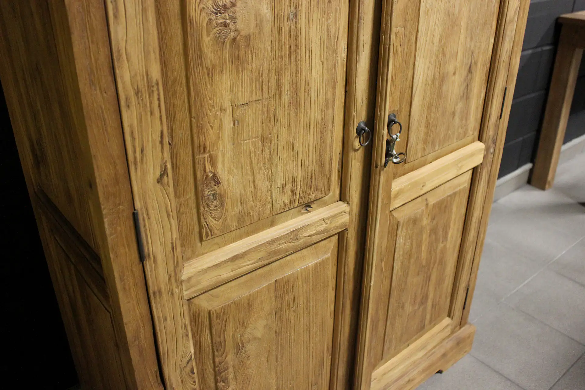 Cuci Lirih 100 Old | Petite armoire murale en teck d'Indonésie - Armoire murale Petite armoire murale en teck d'Indonésie en vieux teck brossé. Cette armoire a des portes tournantes, plusieurs versions - TEAK2.