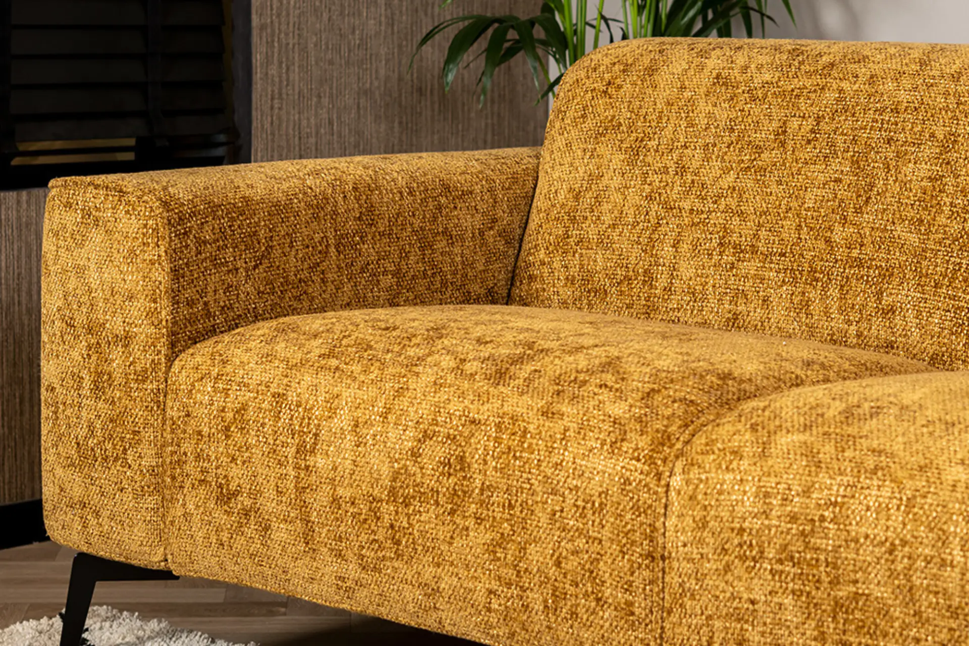 Lentur 2.5Z CHE | duurzame en comfortabele bank in chenille Duurzame, moderne en comfortabele bank in chenille, ronde elementen en kussens. Comfortabele sofa, hoge martindale score - TEAK2.