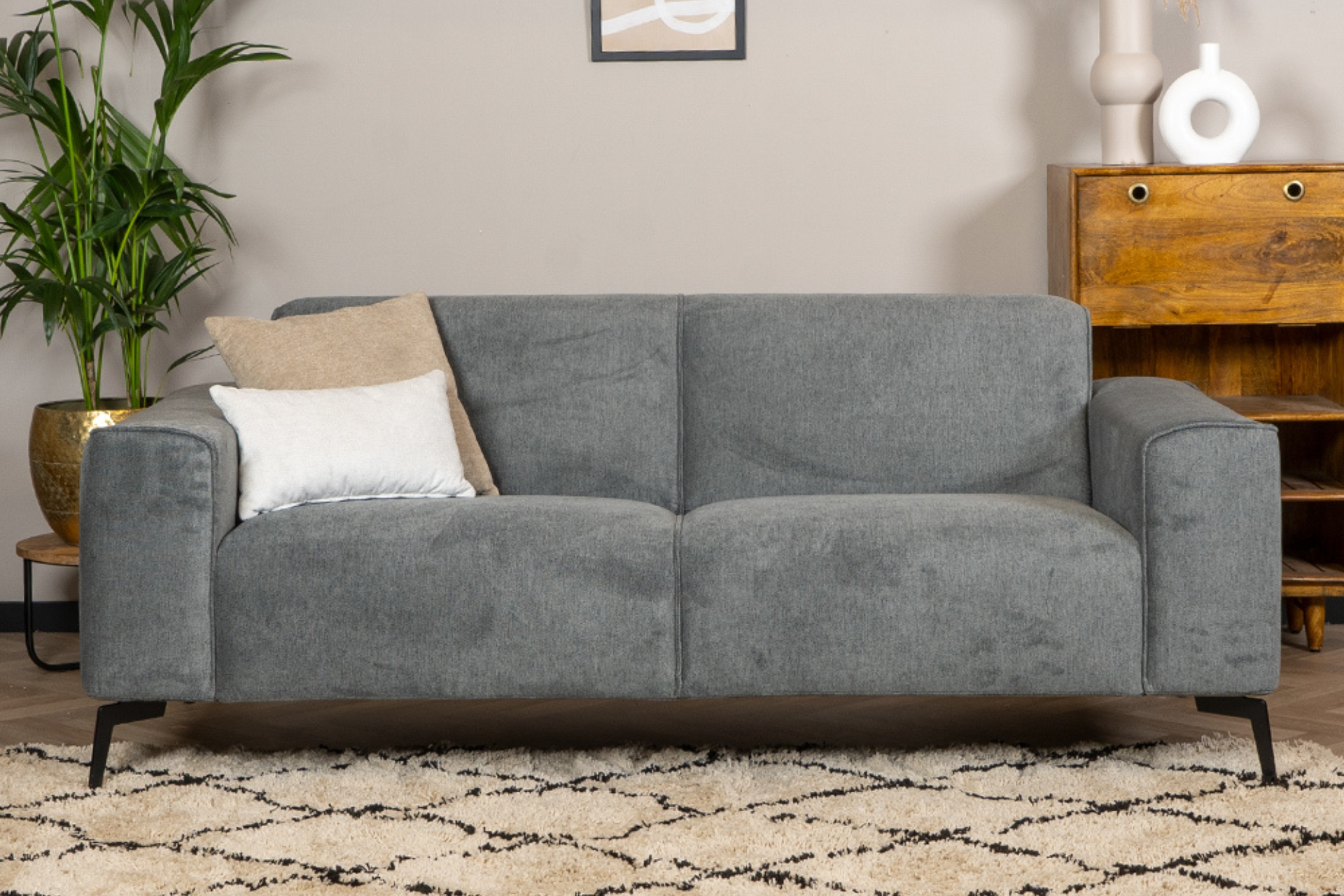 Lentur 2.5Z POL | Canapé durable, moderne et confortable Canapé durable, moderne et confortable avec éléments ronds en polyester recyclé et base en métal noir - TEAK2.