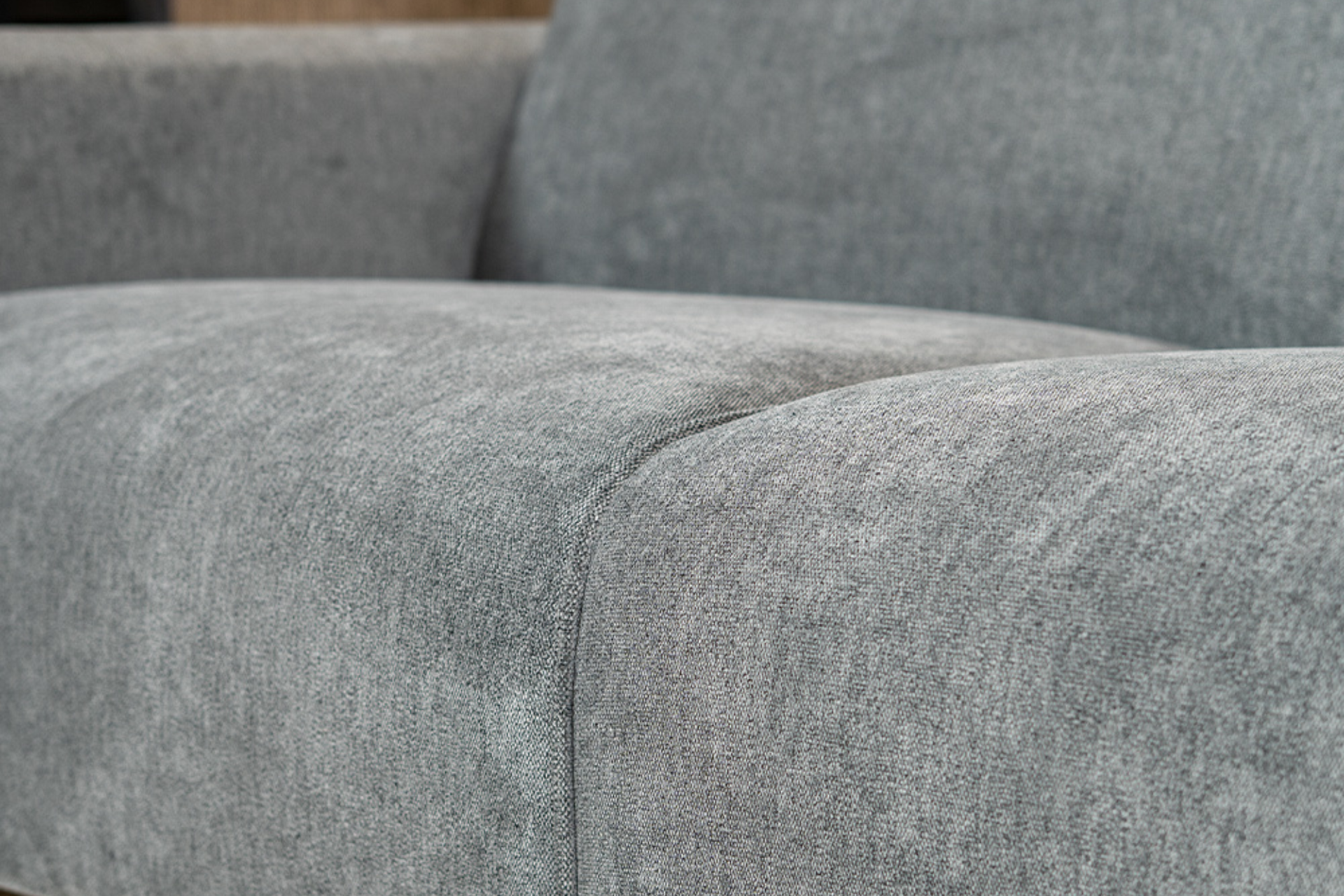 Lentur 2.5Z POL | Canapé durable, moderne et confortable Canapé durable, moderne et confortable avec éléments ronds en polyester recyclé et base en métal noir - TEAK2.