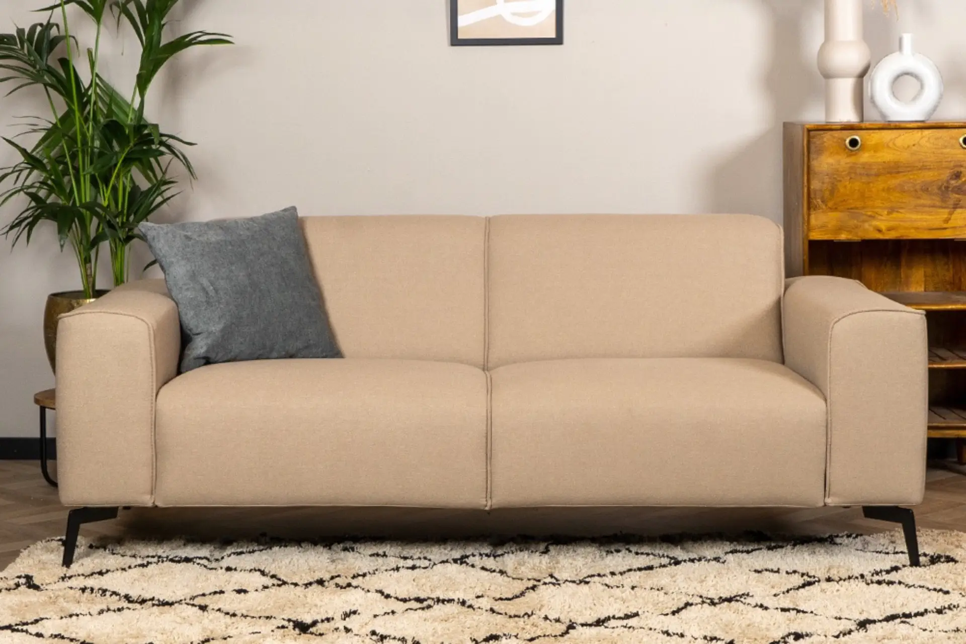 Lentur 2.5Z POL | Canapé durable, moderne et confortable Canapé durable, moderne et confortable avec éléments ronds en polyester recyclé et base en métal noir - TEAK2.