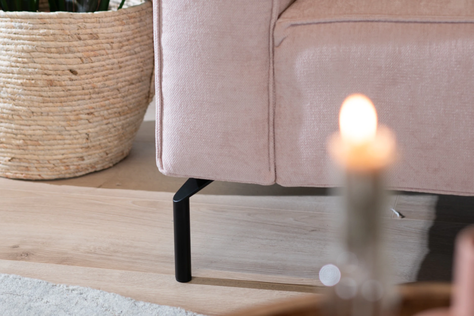 Luwes 5Z POL | modern corner sofa in recycled polyester Sustainable, comfortable and modern corner sofa in recycled polyester with a metal base. Designer corner sofa, sofa or lounge chair - TEAK2.