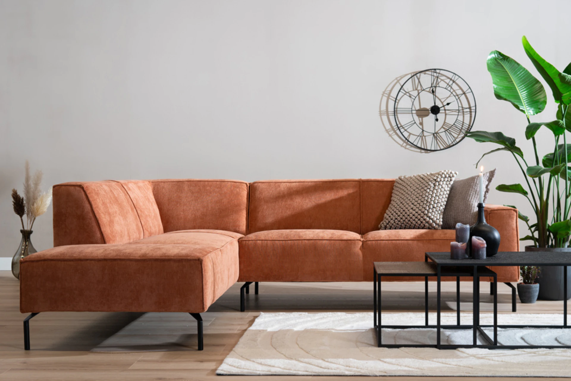 Luwes 5Z POL | modern corner sofa in recycled polyester Sustainable, comfortable and modern corner sofa in recycled polyester with a metal base. Designer corner sofa, sofa or lounge chair - TEAK2.