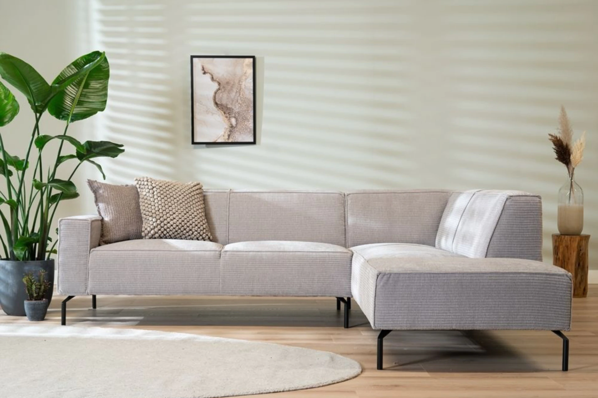 Luwes 5Z RIB | modern sofa in ribbed fabric with metal Durable, comfortable and modern sofa in corduroy with a black metal base. Corduroy sofa made of recycled polyester, 3-seater sofa - TEAK2.