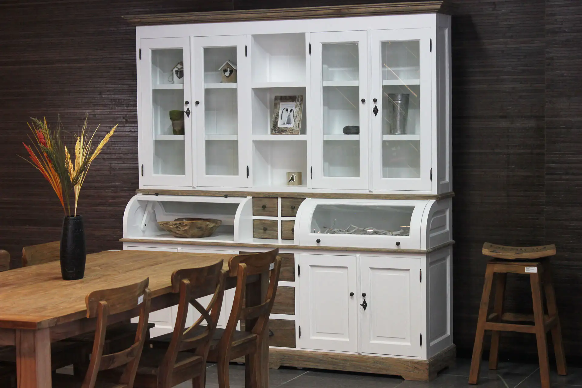 Makan 110-300L SW Teak | weißer Buffetschrank im rustikalen Stil mit Teakholz Weißer Buffetschrank im Landhausstil mit Teakholz und authentischer runder oder konischer Schublade. Buffetschränke rustikal weiß und braun Teak - TEAK2.