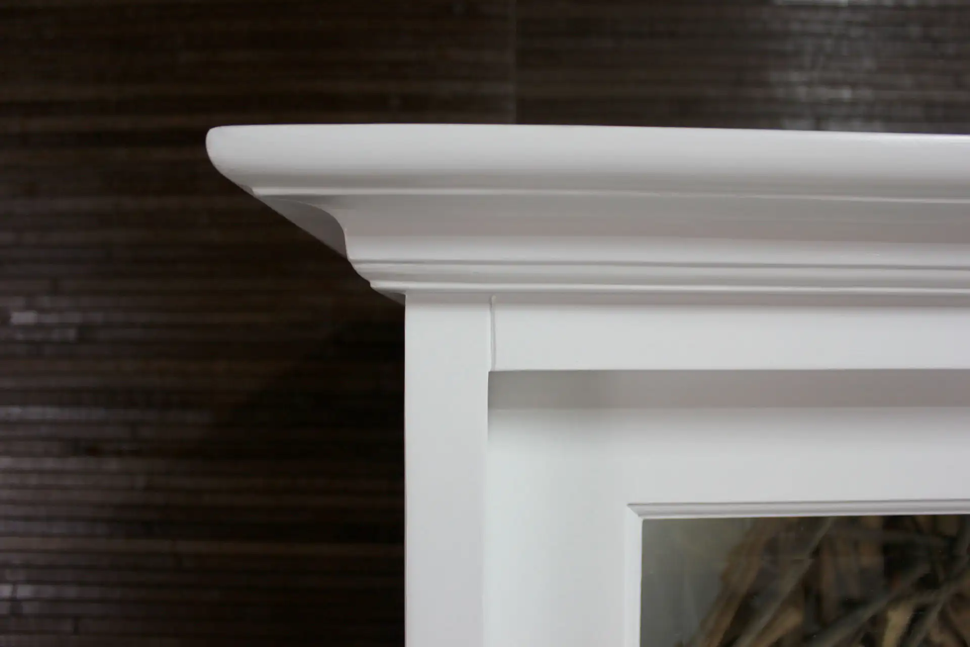 Surya 160L SW | white classic buffet cabinet, modern look White classic buffet cabinet with a modern look. Traditional buffet cabinet with authentic drawers in a modern traffic white color - TEAK2.