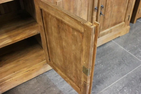 Landelijke teakhouten buffetkast in massief oud teakhout. Houten kasten en buffetkasten uit Indonesië, kwaliteit - TEAK2.