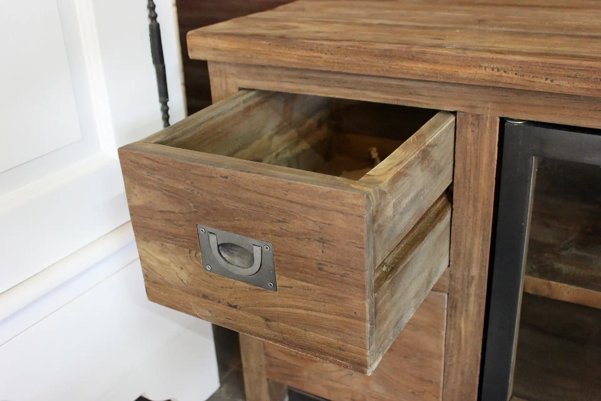 Teak Keluar TV180ML Old | rustic teak TV cabinet with metal Rustic teak TV cabinet with metal and hinged doors. Teak Tv unit with metal doors, wooden drawers - TEAK2.