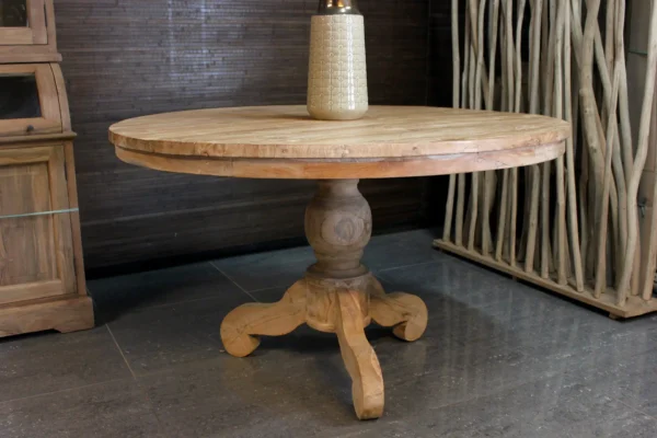 Ronde eettafel teak met massief houten poot en glad, onbehandeld teakhouten blad. Ronde tafel in teakhout - meubelwinkel TEAK2.