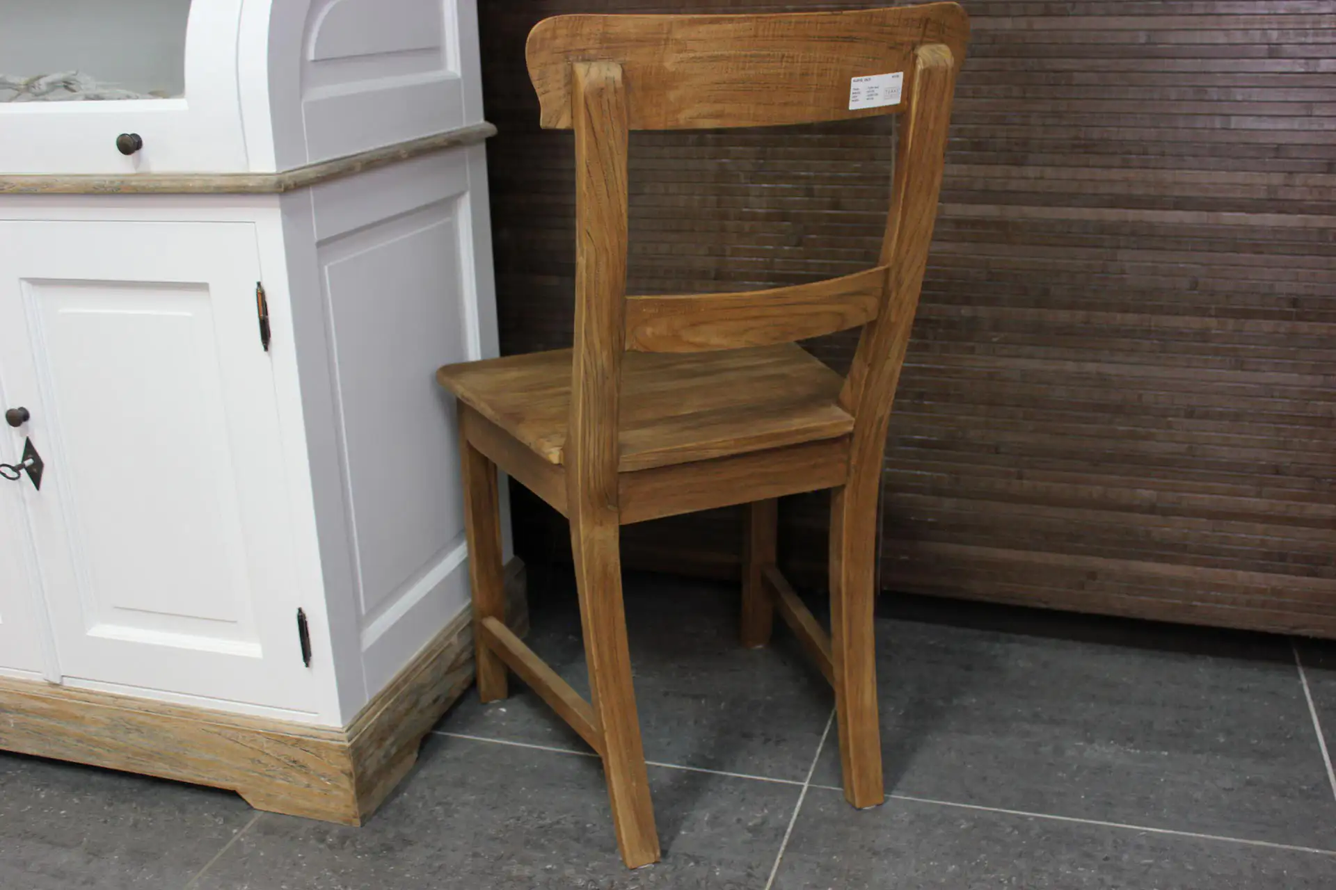 Teak Kursi L-Old | landelijke teakhouten eetkamerstoel, teak stoel Landelijke teakhouten eetkamerstoel, teak stoel in oud teakhout uit Indonesië. Comfortabele zit & degelijke constructie - TEAK2.