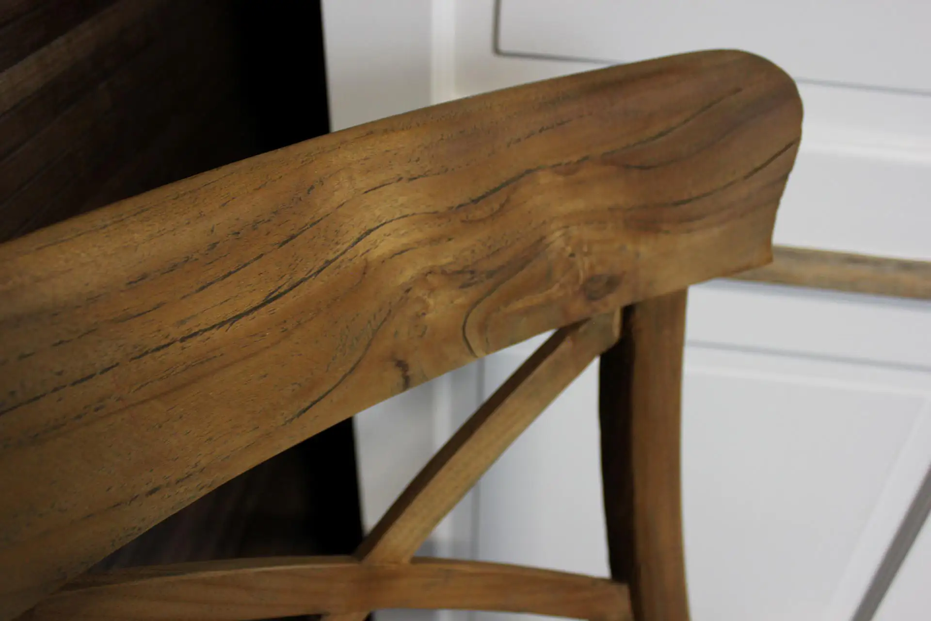 Teak Kursi Palang L-Old | teakhouten landelijke eetkamerstoel Teakhouten landelijke eetkamerstoel in prachtig oud teak, kwaliteit uit Indonesië. Landelijke houten stoel, comfortabel - TEAK2.