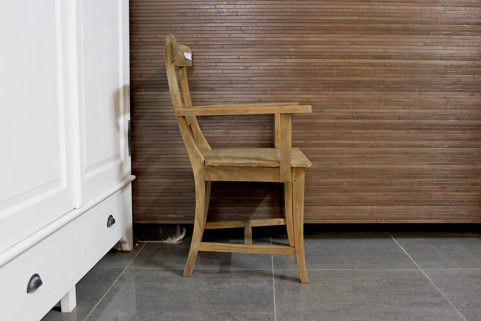 Teak Kursi Palang L-Old ARM | rustic dining chair with arm Teak rustic dining chair with armrests in beautiful old teak. Comfortable and solid construction - TEAK2.