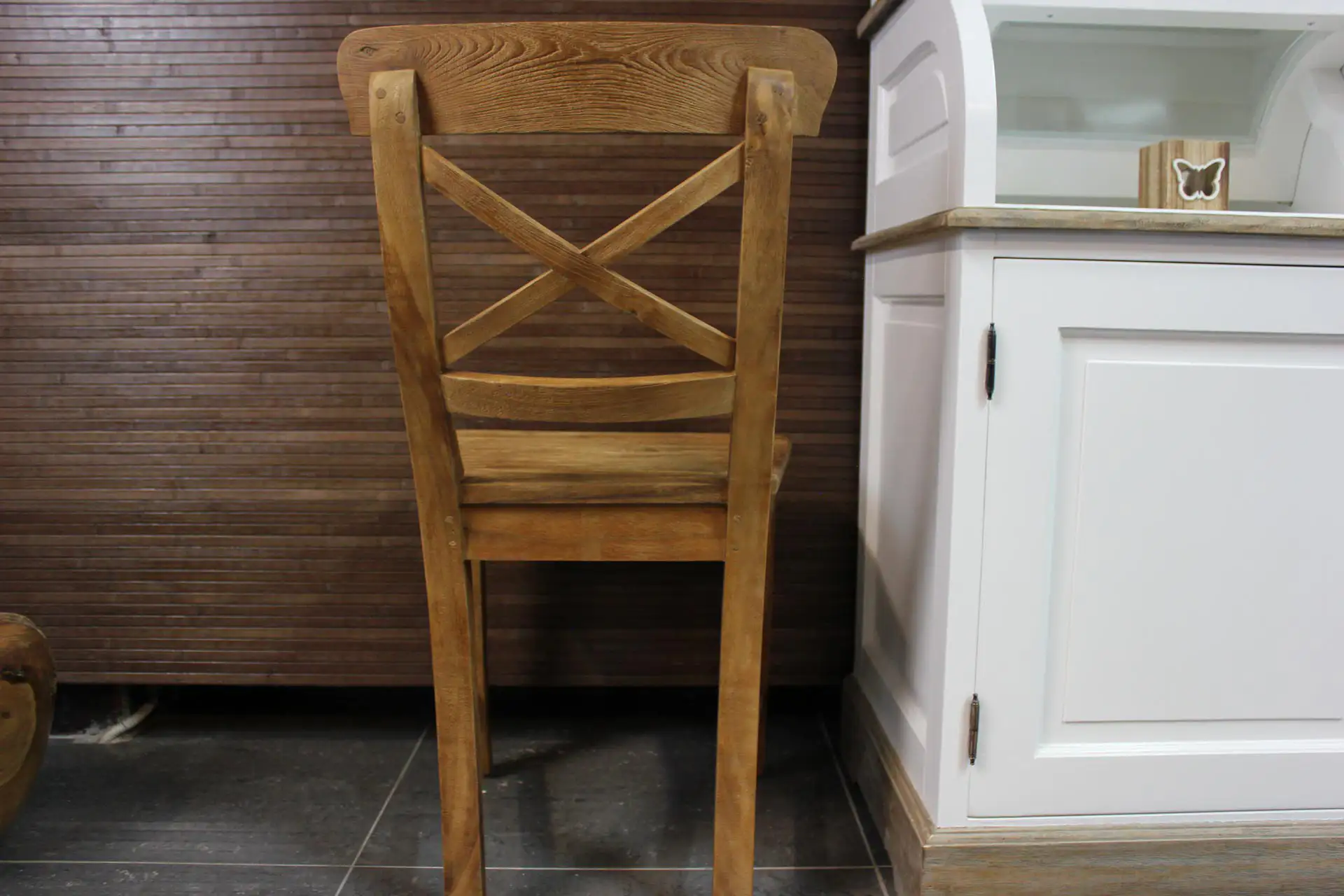 Teak Kursi Palang Old | Esszimmerstuhl aus gebürstetem Teakholz Esszimmerstuhl aus gebürstetem Teakholz. Stabiler und bequemer Esszimmerstuhl. Teakholzstühle aus Indonesien – TEAK2.