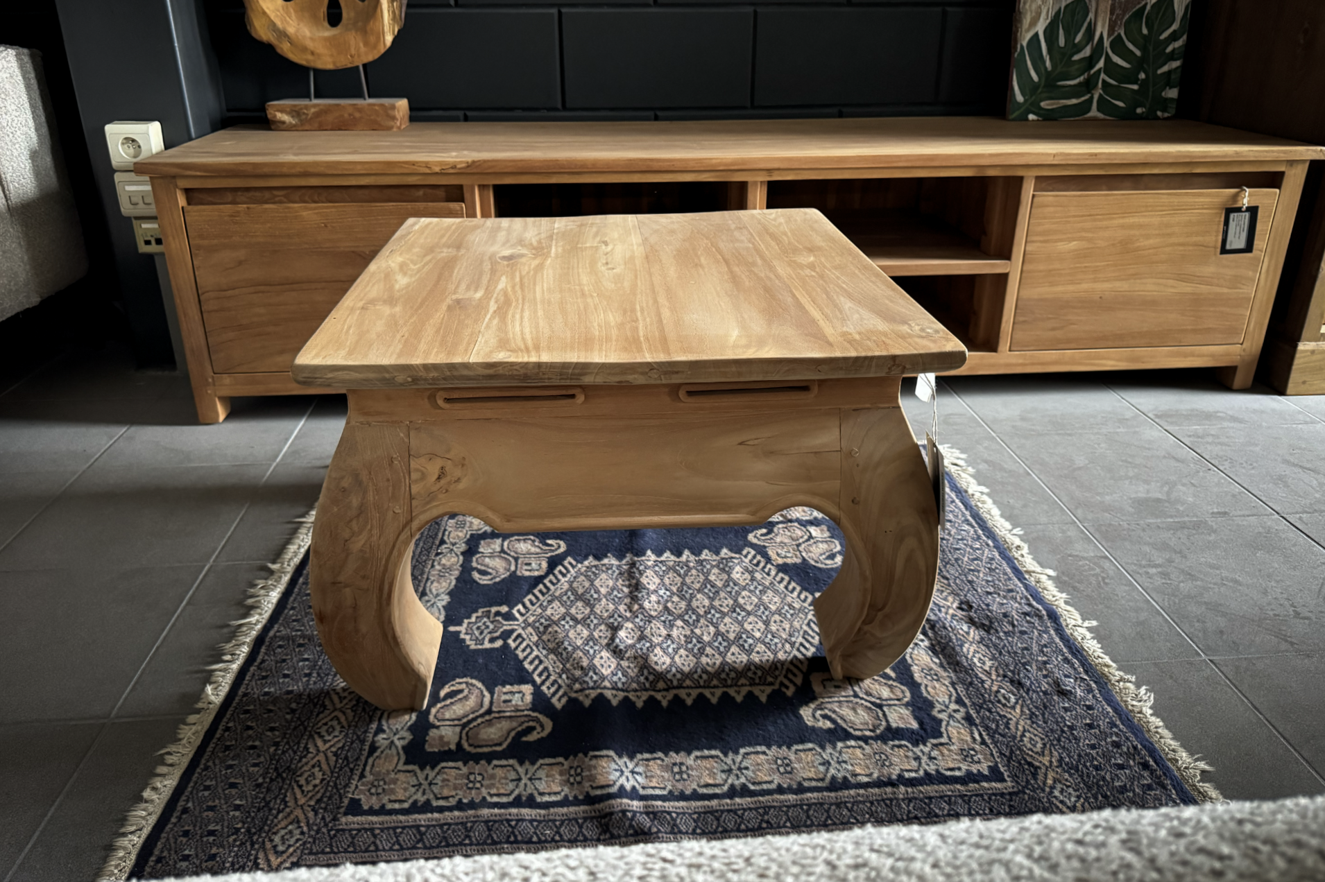 Teak Liku S60-140 | table basse en bois d'opium en teck lisse Table basse en bois d'opium en teck lisse. Qualité d'Indonésie, Java. Table basse ou table d'appoint d'opium distinctive avec pied rond - TEAK2.