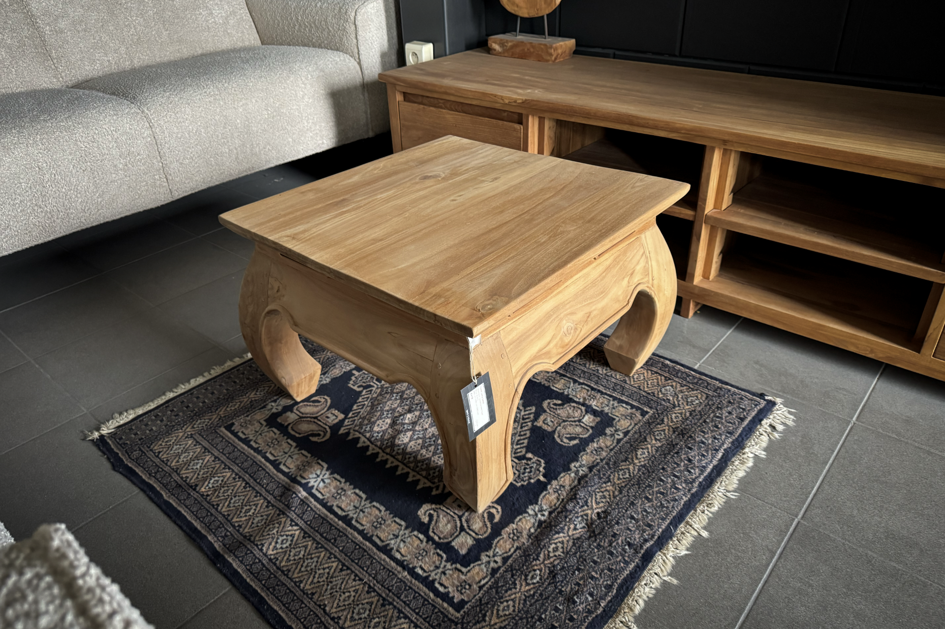 Teak Liku S60-140 | table basse en bois d'opium en teck lisse Table basse en bois d'opium en teck lisse. Qualité d'Indonésie, Java. Table basse ou table d'appoint d'opium distinctive avec pied rond - TEAK2.