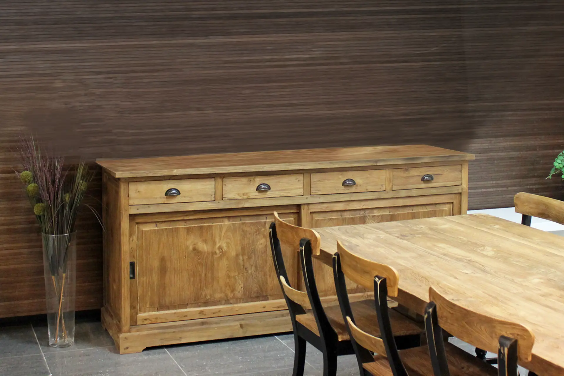 Teak Luar D100-250 Old | rustikale Anrichte aus Teakholz Rustikale Anrichte aus Teakholz mit Schiebetüren, gebürstetes altes Teakholz. Möbel für moderne oder rustikale Innenräume – TEAK2.