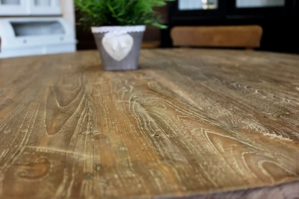 Table à manger en teck avec piètement en métal et beau teck ancien. Table ronde avec pied design en métal - Magasin de meubles TEAK2.
