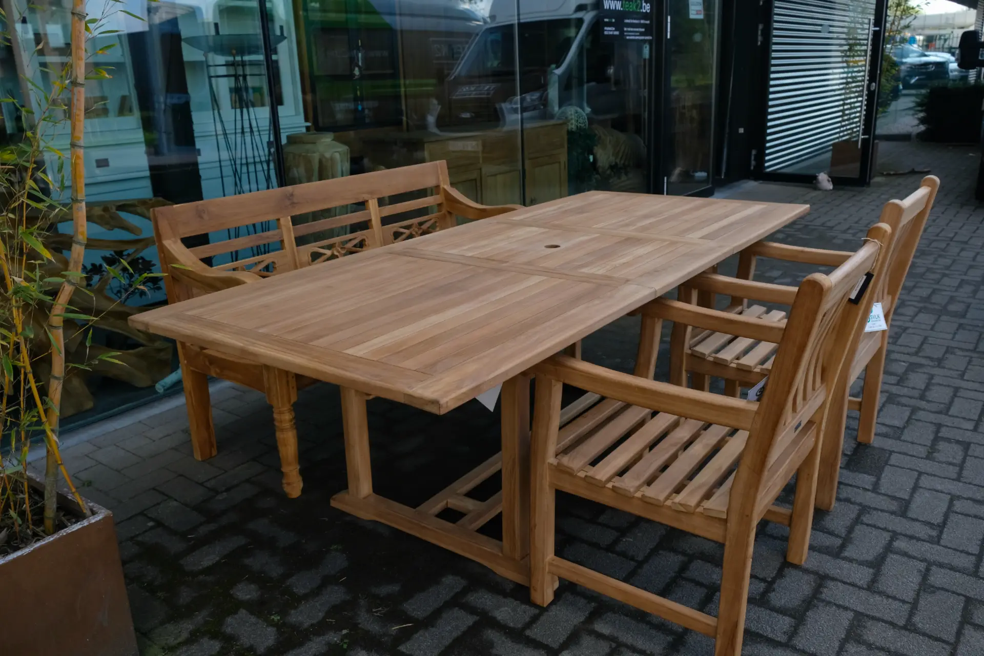 Teak Perluas O180U240 | table de jardin extensible en teck Table de jardin moderne extensible en teck, fines lattes de teck. Disponible en modèle droit et rond - TEAK2.