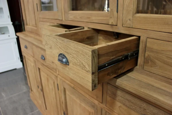 Exclusieve grote teak apothekerskast met veel lades en draaideuren. Ruime winkelkast teakhout, landelijk & authentiek - TEAK2.