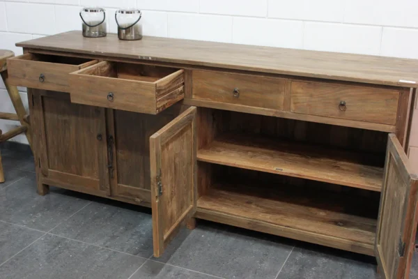 Stijlvol teakhouten dressoir in landelijk moderne uitstraling. Prachtig uitgevoerd in oud teak, kwaliteit uit Indonesië - TEAK2.
