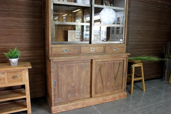 Industriële teak vitrinekast oud teakhout + ijzeren schuifdeuren. Modern landelijke uitstraling, aparte buffetkast - TEAK2.