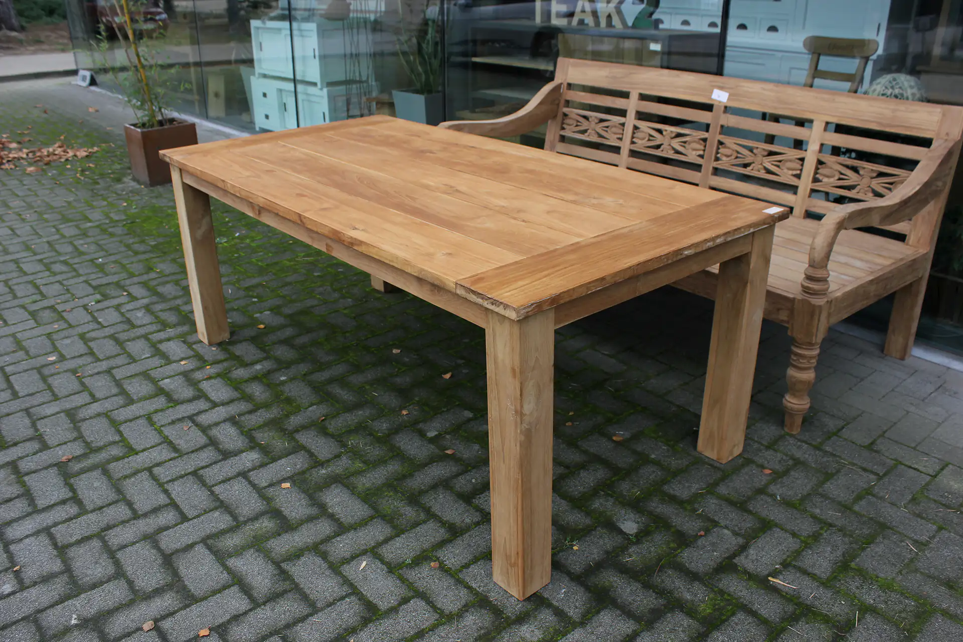 Teak Taman O140-300K | schöner, glatter Gartentisch aus Teak - TEAK2 Schöner Gartentisch aus glattem, unbehandeltem Teakholz, hochwertige Gartentische aus Indonesien – TEAK2