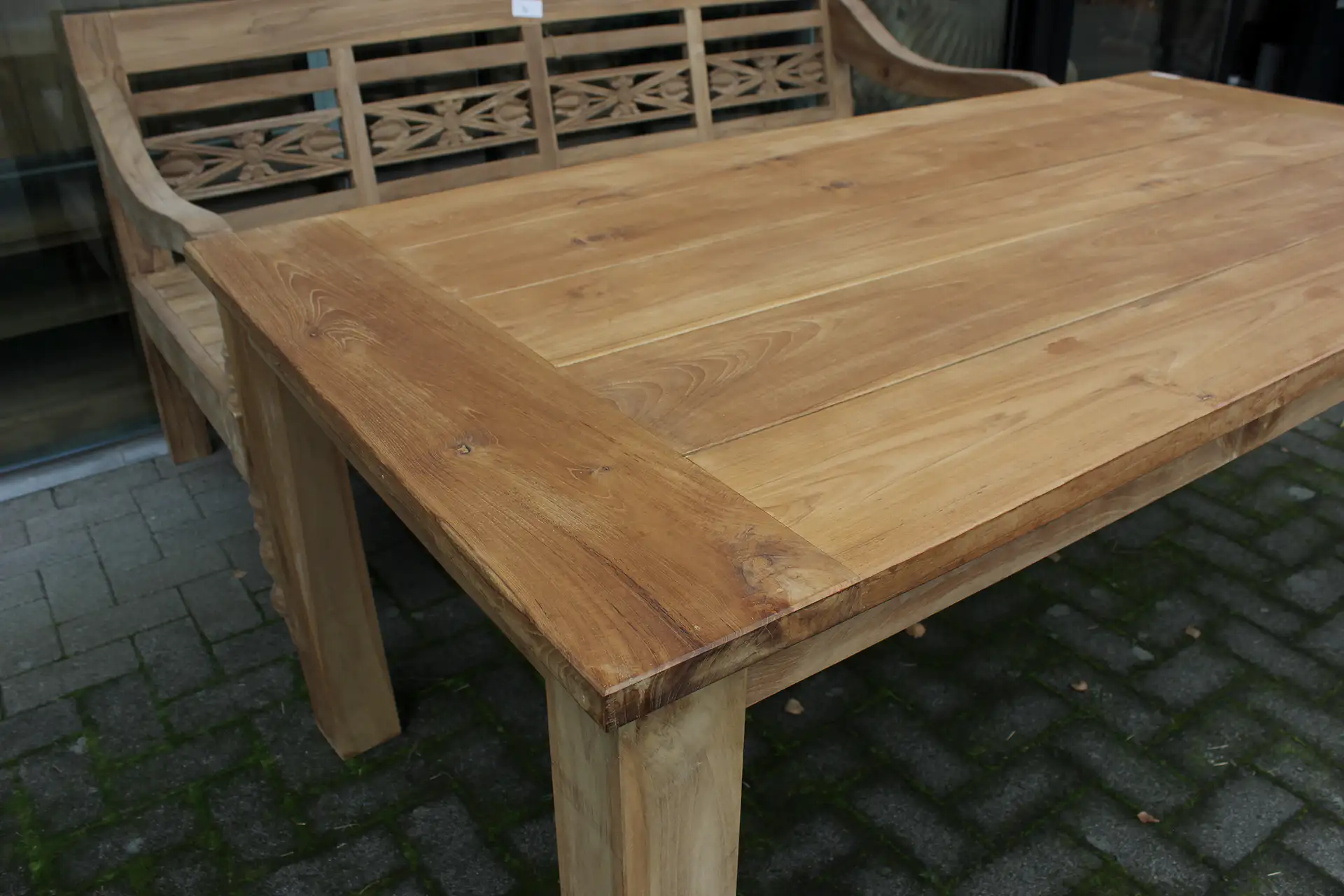 Teak Taman O140-300K | schöner, glatter Gartentisch aus Teak - TEAK2 Schöner Gartentisch aus glattem, unbehandeltem Teakholz, hochwertige Gartentische aus Indonesien – TEAK2