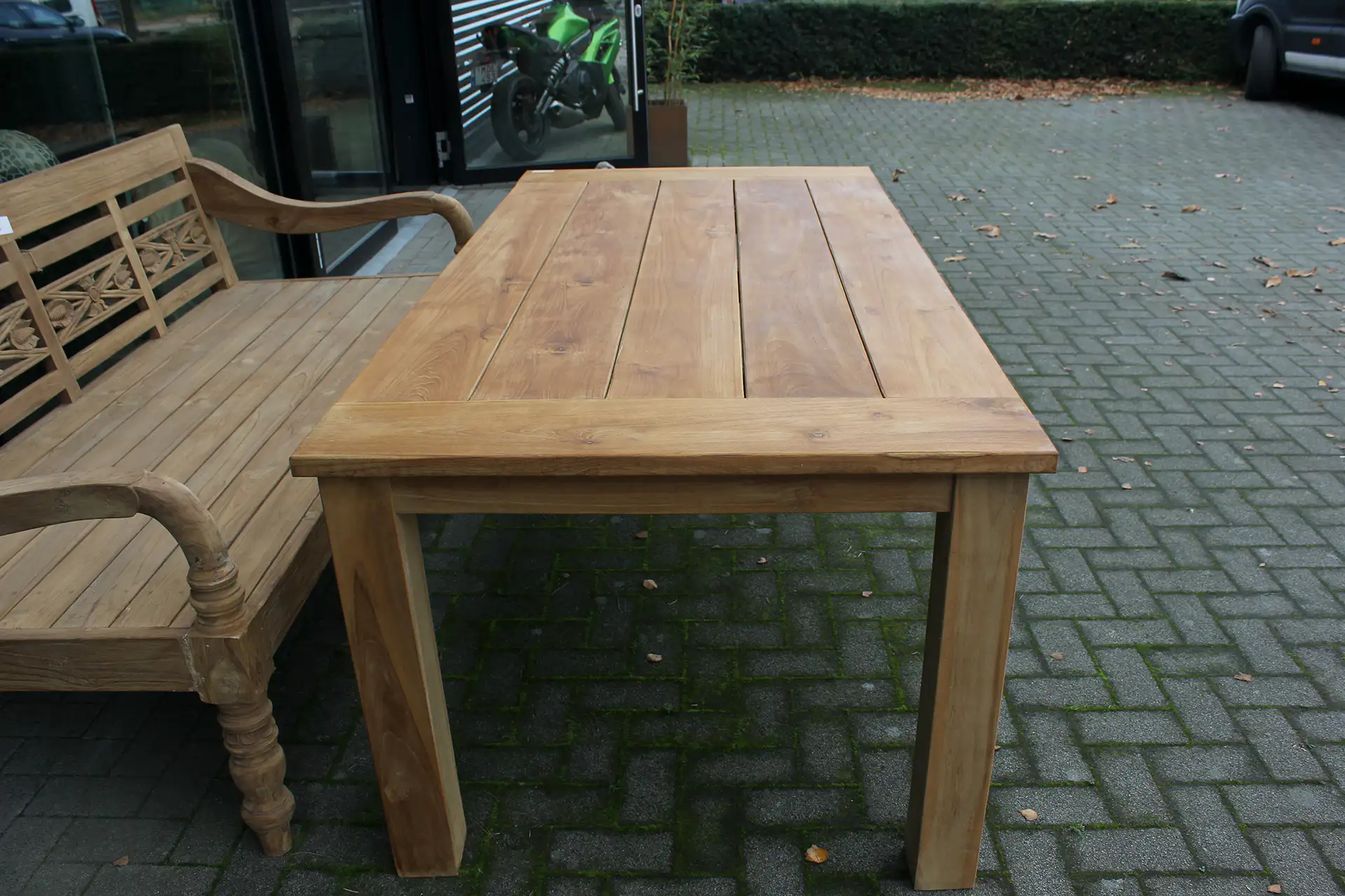 Teak Taman O140-300K | schöner, glatter Gartentisch aus Teak - TEAK2 Schöner Gartentisch aus glattem, unbehandeltem Teakholz, hochwertige Gartentische aus Indonesien – TEAK2